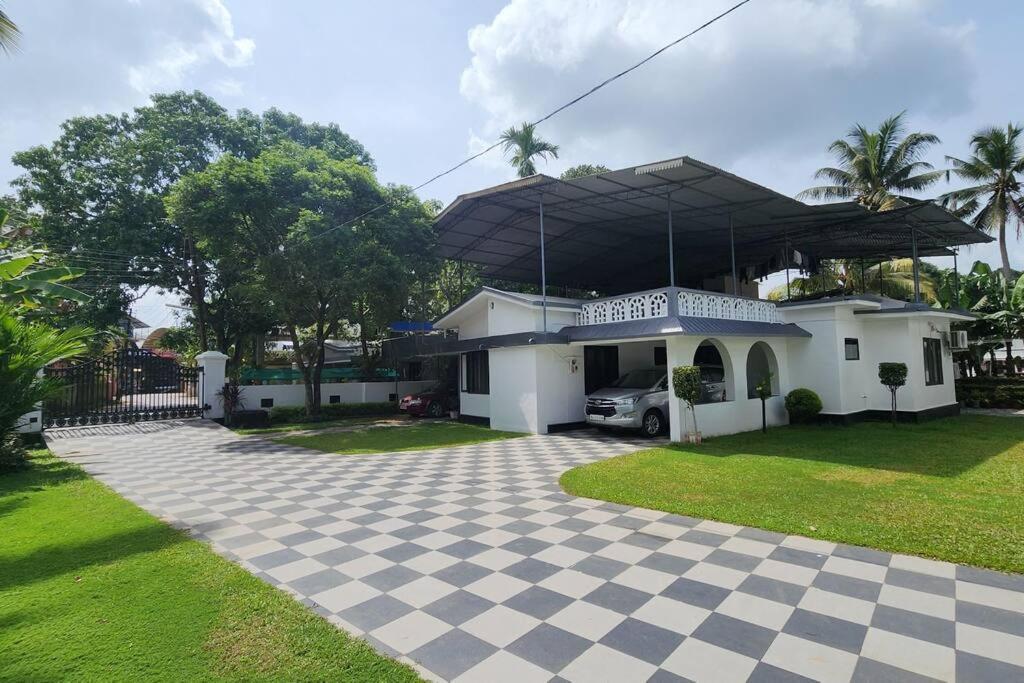 Garden Park Villa 티루발라 외부 사진